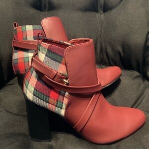 Plaid Red Ankle Boots Women’s Size 5.5